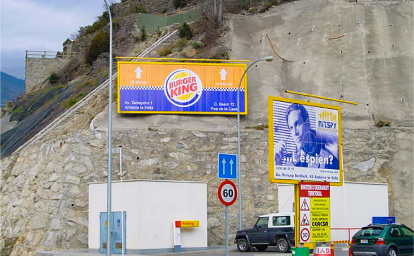 Three message outdoor display 1