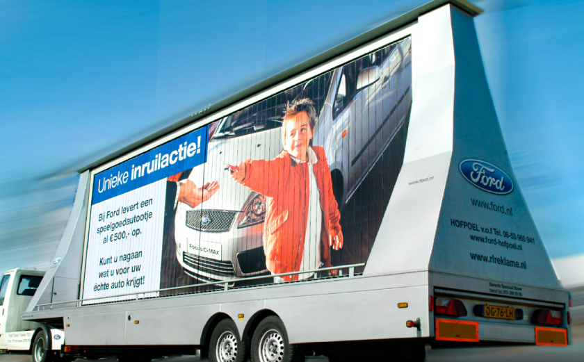 Trivision on truck